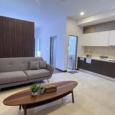 Silverscape Seaview Residences Melaka Экстерьер фото